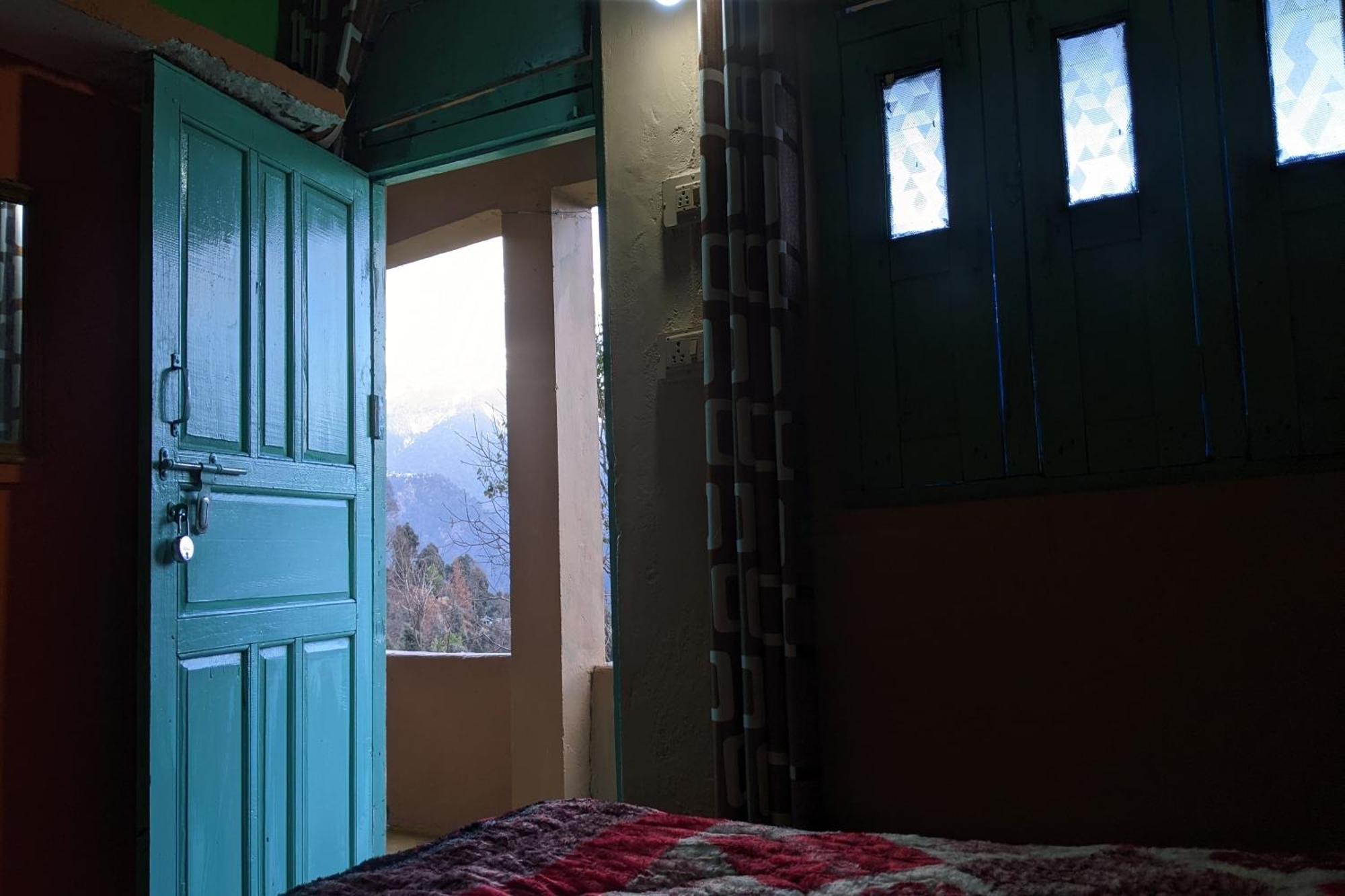 Spot On Hotel Moon Cafe And Homestay Chopta Экстерьер фото